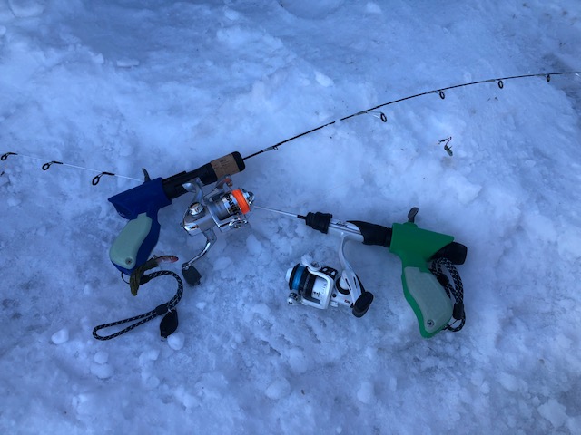 Tacti-Grip Fishing - Livescope with 30Ah wide Amped Outdoors battery, dual  rod holders, cable wrap, and glow up. Photo credit: Greasemonkeybassfishing  #ModularShuttle #TactiGripFishing